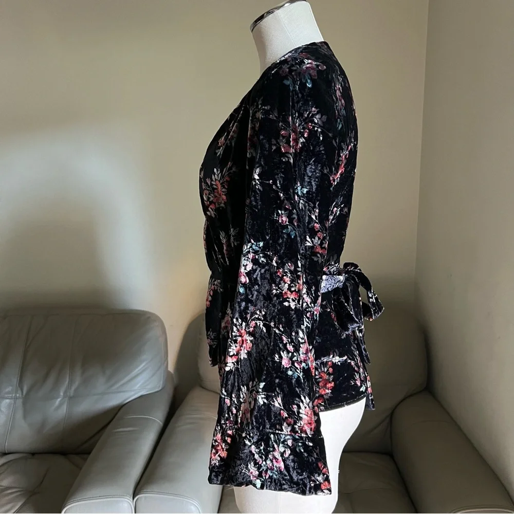 ZARA Velvet Wrap Top Sz S Black Floral Boho Gypsy Bell Sleeves V Neck Whimsical - Picture 8 of 16